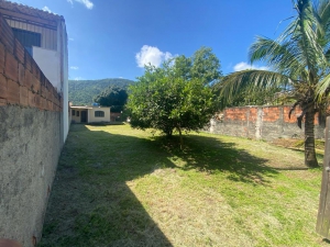 Terreno com 450m com casa com 2 quartos, Itaipuau